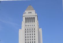洛杉矶市拟赋予非公民市级选举投票权,相关提案将交由选民表决