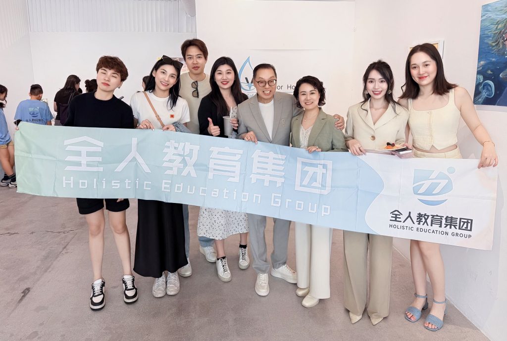 爱心汇聚希望之泉——Wells For Hope慈善基金会、全人教育集团及全人基金会联合举办慈善义卖活动 1 图片 20260601103550