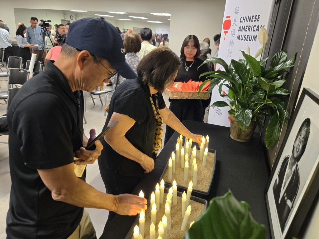 洛杉磯華美博物館舉辦燭光悼念陳果仁遇害44週年活動 2 IMG 0569 副本