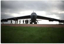 B-52轰炸机坠毁事故续:机上8名机组人员恐已遇难