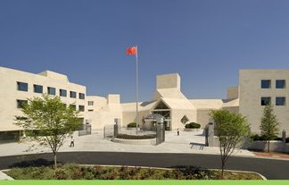 中国驻美大使馆提醒在美中国公民节庆日谨慎出行