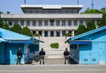 面临军纪处分的美国士兵在参观边境村庄时逃往朝鲜