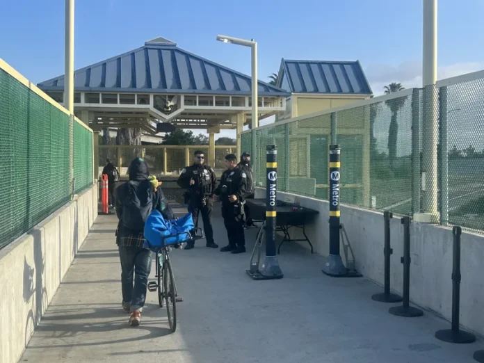 METRO-SYSTEM-2222-caa61de7-0066-42df-9e08-2b86bb1a2dc5