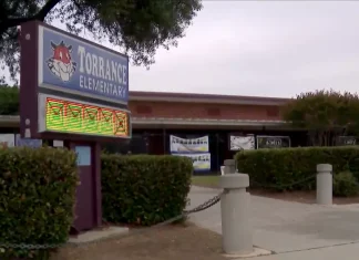 因被计划遣返洪都拉斯 托伦斯9岁男孩被ICE拘留 社区一片哗然