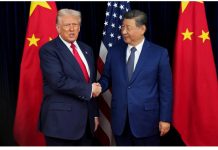 习近平同美国总统特朗普在釜山会晤