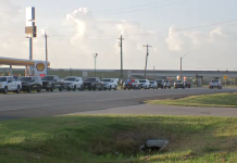 4名儿童在德州卡车站遭枪击,2人死亡、2人重伤