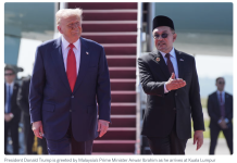 特朗普抵达亚洲参加一周的关键会谈,包括与中国国家主席习近平会晤