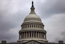 南加州部分议员就美国逮捕委内瑞拉总统发表看法