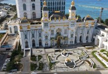 在塞班岛经营破产赌场 ICE逮捕中国亿万富翁老板