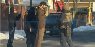 国土安全部报告称,2名特工在亚历克斯·普雷蒂枪击案中开枪