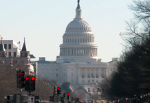 部分政府部门停摆生效,参议院协议待众议院投票