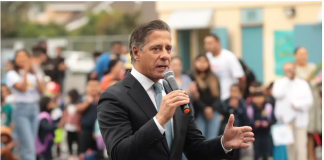 LAUSD总监对人工智能豪赌惨败 如今成FBI突袭的目标