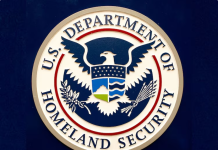 法官认定移民执法人员使用“谎言”将3户家庭驱逐出境 下令让他们返回美国