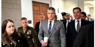 赫格塞思成为“史诗之怒”行动代言人