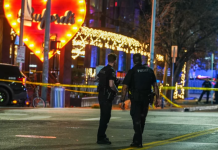 德州酒吧枪击案2死、14伤,FBI调查并怀疑是恐怖袭击