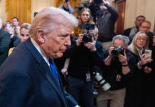 特朗普以非常规方式向公众传达伊朗战争信息