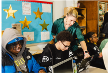 美国高中正用“理财课”取代“经济学”