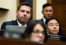 众议院道德委员会就性行为不端指控对众议员埃里克·斯瓦尔韦尔展开调查