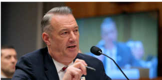 国土安全部长:ICE代理局长托德·莱昂斯将于5月底辞职