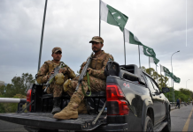 伊朗外长抵达巴基斯坦,特朗普期待伊朗提出的方案满足美国的要求