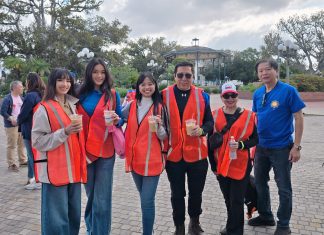 提升华人形象 洛杉矶中华总商会参加洛市志愿者活动